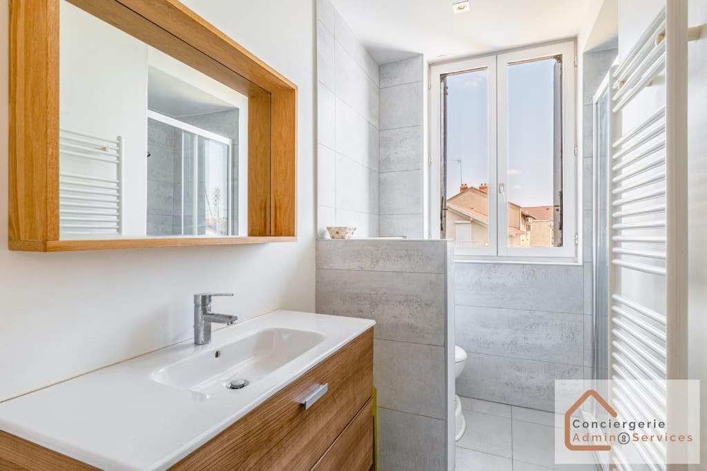 Maison A Lyon Parilly Avec Piscine, Jardin, Parking Prive & Proche Eurexpo Vénissieux Exterior foto